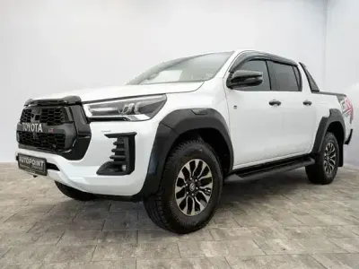 Używany Toyota HiLux Sport 204 KM (150 kW) 2023 Zielony Pickup