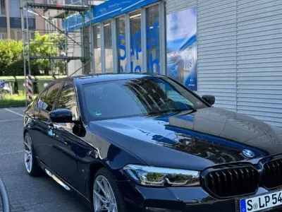 Gebraucht BMW 540 Performance 333 PS (244 kW) 2023 Schwarz Limousine