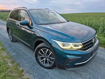 Gebraucht VW Tiguan Business 150 PS (110 kW) 2021 Blau SUV