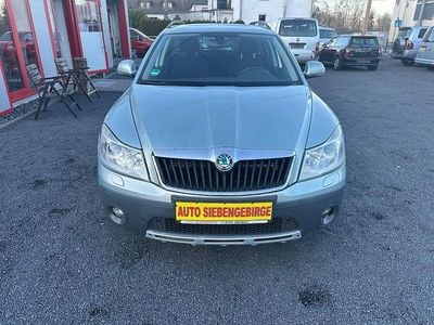 Gebraucht Skoda Octavia Scout 4x4 140 PS (102 kW) 2011 Kombi