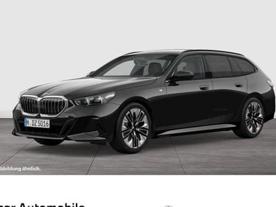 Gebraucht BMW 520 M Sport 197 PS (144 kW) 2025 Schwarz Kombi