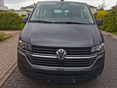 Käytetty VW Multivan 150 HP (110 kW) 2020 Harmaa Tila-auto