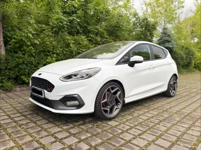 Używany Ford Fiesta ST 200 KM (147 kW) 2019 Biały Hatchback