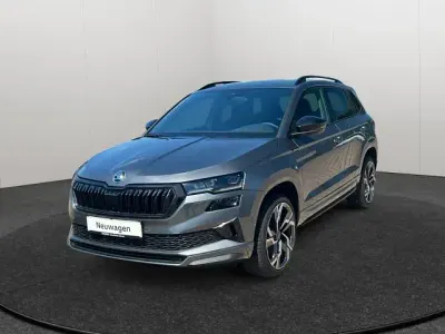 Neu Skoda Karoq SportLine 150 PS (110 kW) 2026 Graphitegrau metallic SUV
