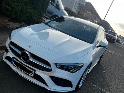 Weiß Gebraucht 2019 Mercedes CLA220 Shooting Brake Kombi | 25.000 €