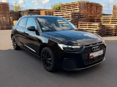 Gebraucht Audi A1 95 PS (69 kW) 2020 Schwarz SUV