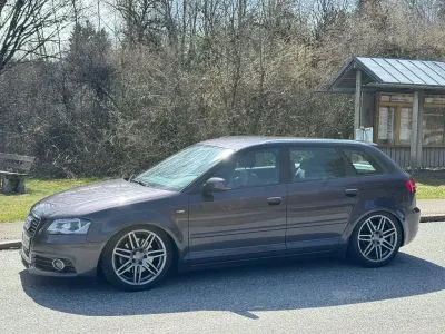 Używany Audi A3 S-Line 170 KM (125 kW) 2012 Szary Hatchback