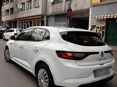Gebraucht Renault Mégane GrandTour 116 PS (85 kW) 2019 Weiß Kombi