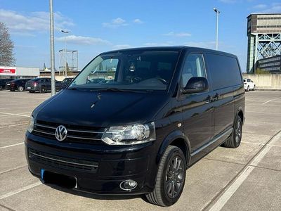 Second-hand VW T5 Comfortline 179 CP (131 kW) 2011 Negru Van