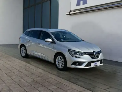 Gebraucht Renault Mégane GrandTour Intens 132 PS (97 kW) 2017 Platingrau Kombi