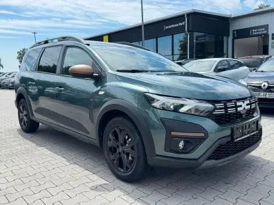 Gebraucht Dacia Jogger Extreme 110 PS (80 kW) 2025 Grün Van / Kleinbus
