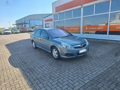 Gebraucht Opel Vectra 105 PS (77 kW) 2006 Blau Limousine