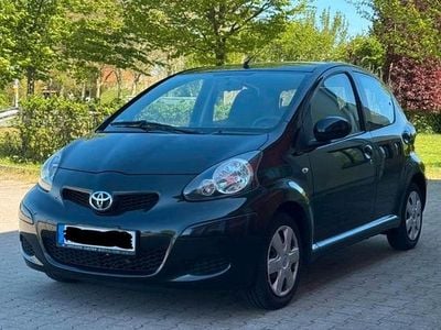 Usata Toyota Aygo 68 CV (50 kW) 2010 Nero Utilitaria