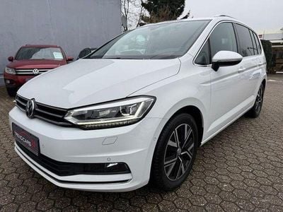 Weiß Gebraucht 2020 VW Touran Highline Van / Kleinbus | 16.500 € (Guter Preis)