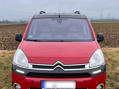 Gebraucht Citroën Berlingo 92 PS (67 kW) 2013 Rot Van / Kleinbus