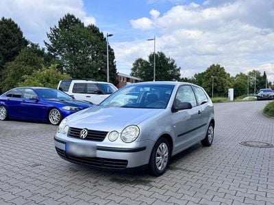 Gebraucht VW Polo 54 PS (39 kW) 2003 Silber Coupé
