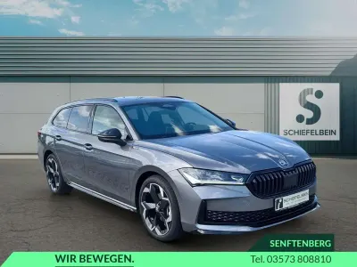Gebraucht Skoda Superb SportLine 150 PS (110 kW) 2025 Graphitegrau metallic Kombi