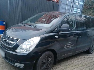 Gebraucht Hyundai H-1 170 PS (125 kW) 2010 Schwarz Van / Kleinbus