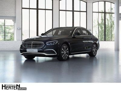 Gebraucht Mercedes E200 160 PS (117 kW) 2023 Lack obsidianschwarz met Limousine