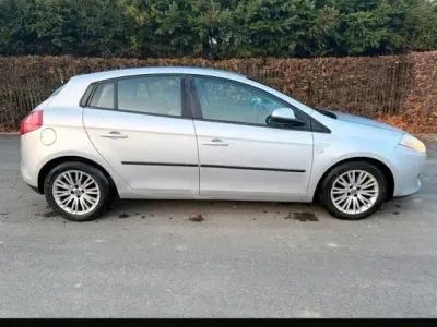 Gebraucht Fiat Bravo 120 PS (88 kW) 2009 Silber Kleinwagen