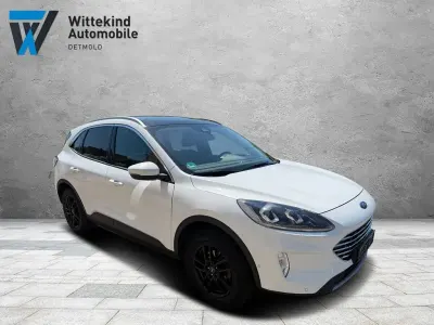 Gebraucht Ford Kuga Titanium 152 PS (111 kW) 2022 Weiß SUV