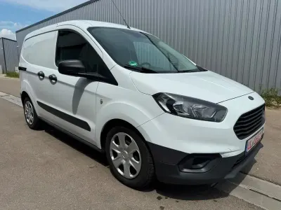 Gebraucht Ford Transit Trend 101 PS (74 kW) 2020 Weiß Limousine