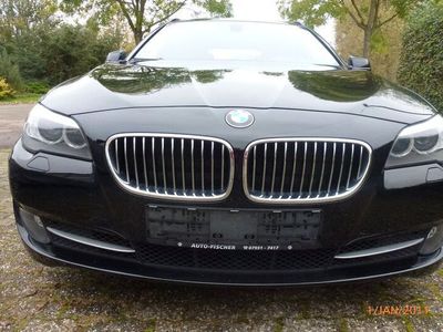 Gebraucht BMW 520 184 PS (135 kW) 2012 Schwarz Kombi
