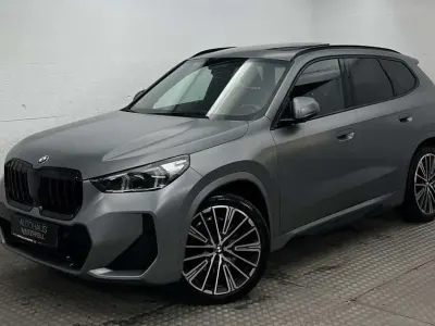 Gebraucht BMW X1 M Sport 305 PS (224 kW) 2023 Individual frozen pure grey SUV