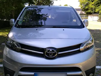 Gebraucht Toyota Proace Verso 150 PS (110 kW) 2017 Silber Kombi