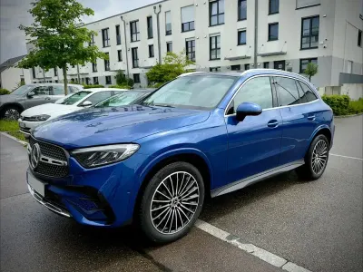 Gebraucht Mercedes GLC200 AMG 228 PS (167 kW) 2025 Blau SUV