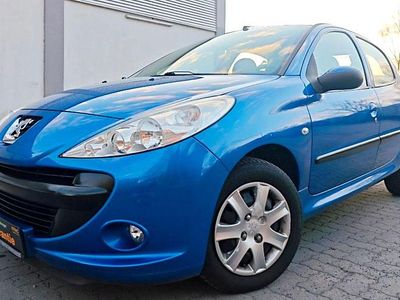 Gebraucht Peugeot 206+ 73 PS (53 kW) 2011 Blau Kleinwagen