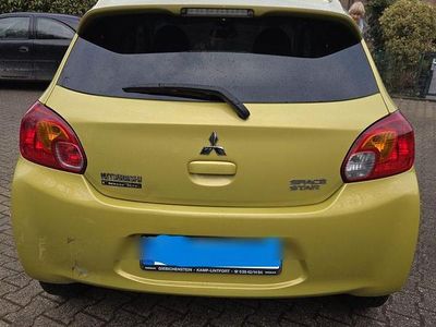 Gebraucht Mitsubishi Space Star Top 80 PS (58 kW) 2015 Gold Kleinwagen