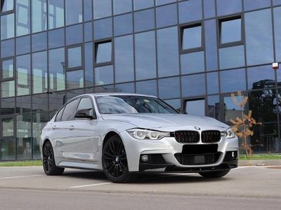 BMW 330e