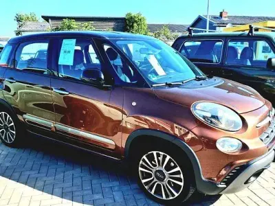 Gebraucht Fiat 500L Cross 120 PS (88 kW) 2018 Braun Van / Kleinbus