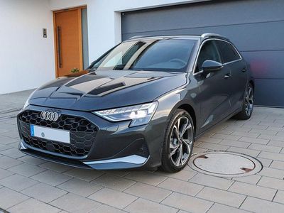 Grau Gebraucht 2024 Audi A3 Advanced Plus Limousine | 32.900 € (Guter Preis)