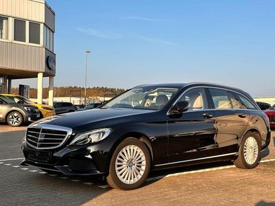 Gebraucht Mercedes C180 Exclusive 156 PS (114 kW) 2016 Schwarz Kombi