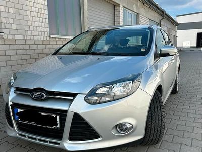 Gebraucht Ford Focus 125 PS (91 kW) 2012 Silber Limousine