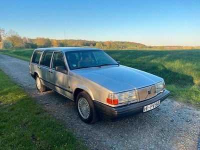 Second-hand Volvo 940 131 CP (96 kW) 1991 Argintiu Break