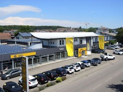 Neu Opel Frontera 83 kW (113 PS) 2025 Othercolor SUV