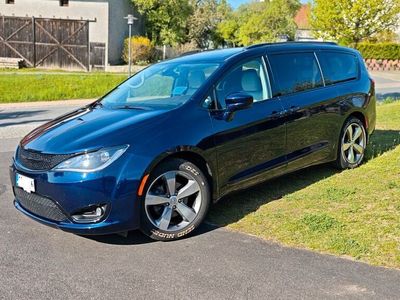 Chrysler Pacifica
