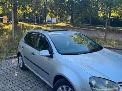 Gebraucht VW Golf IV 116 PS (85 kW) 2005 Silber Limousine