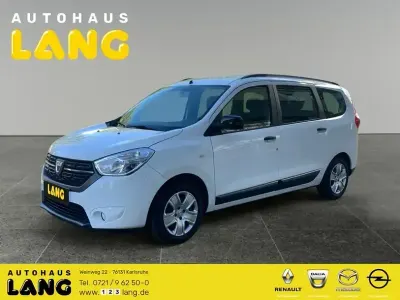 Gebraucht Dacia Lodgy Comfort 102 PS (75 kW) 2020 Gletscherweiss Van / Kleinbus