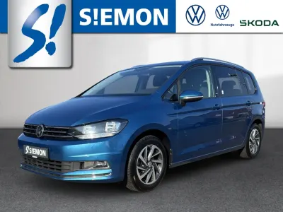 Używany VW Touran Sound 110 KM (80 kW) 2017 Niebieski Minivan