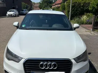 Gebraucht Audi A1 S-Line 86 PS (63 kW) 2013 Weiß Kleinwagen