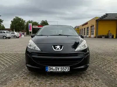 Gebraucht Peugeot 207 75 PS (55 kW) 2009 Schwarz Kleinwagen