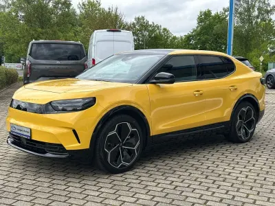 Gebraucht Ford Capri Premium 210 kW (286 PS) 2025 Gelb SUV
