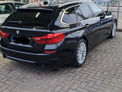 Gebraucht BMW 520 Sport Line 190 PS (139 kW) 2018 Schwarz Kombi