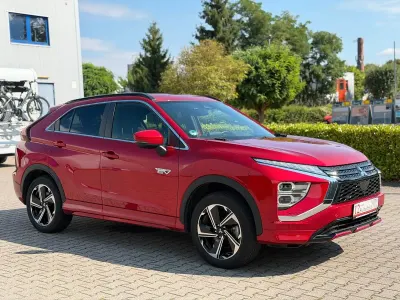 Gebraucht Mitsubishi Eclipse Cross Plus 98 PS (72 kW) 2024 Rot SUV