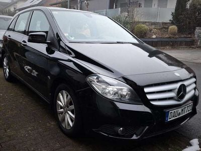 Mercedes B200
