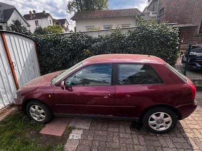 Second-hand Audi A3 Attraction 101 CP (74 kW) 1998 Roșu Hatchback